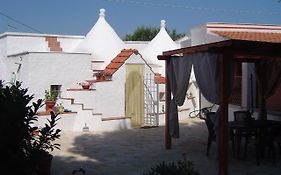 Trullo Bianco - Viale Del Buco